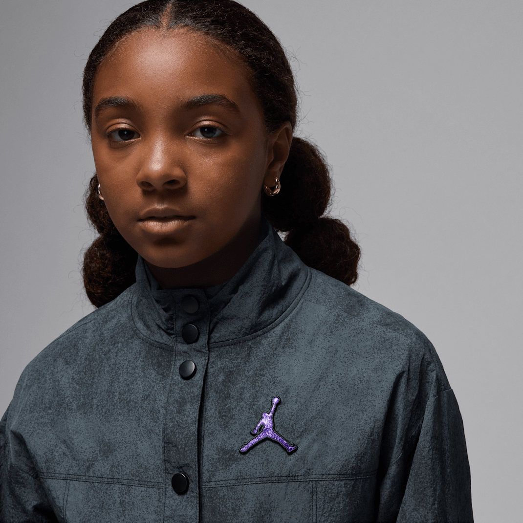 Jordan Blue Jeans and Bling - Image 3