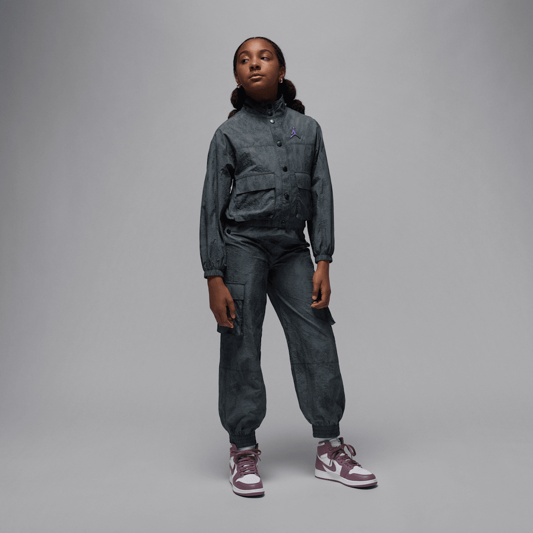 Jordan Blue Jeans and Bling - Image 7