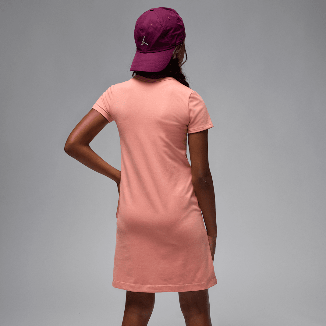 Jordan Brooklyn Essentials - Image 2