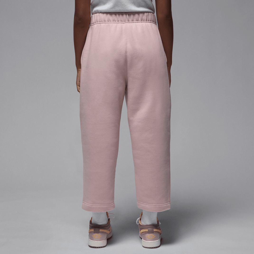 Jordan Flight Essentials - Image 7