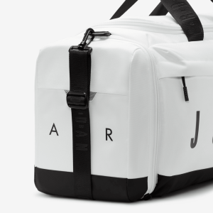 JAMVELOCITYDUFFLE-79.png 128954