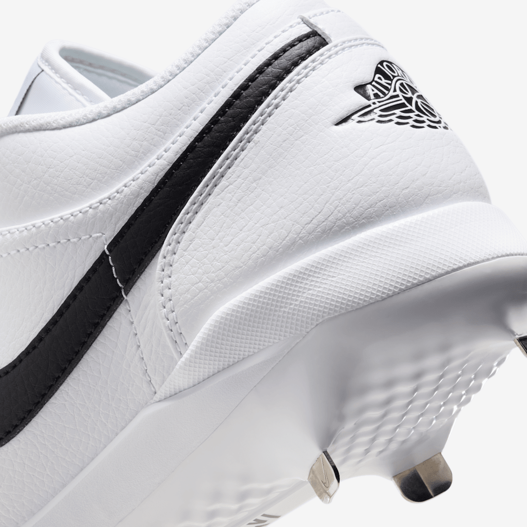 Jordan 1 Retro Low Metal - Image 9