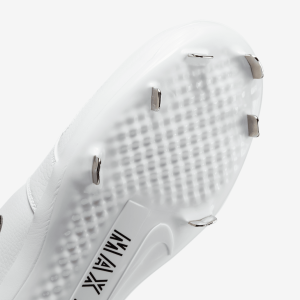 JORDAN1RETROMETAL-24.png 139021