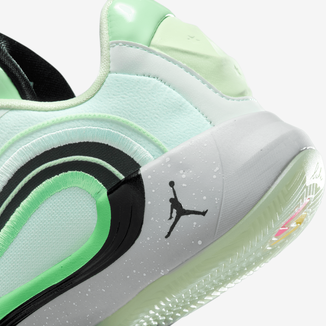 Luka 4 "Space Navigator" - Image 8