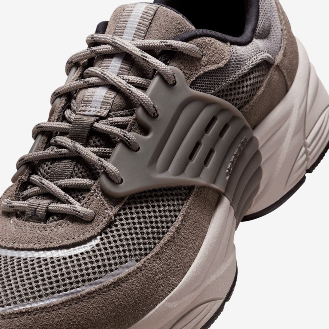 Jordan Trunner O/S - Image 18