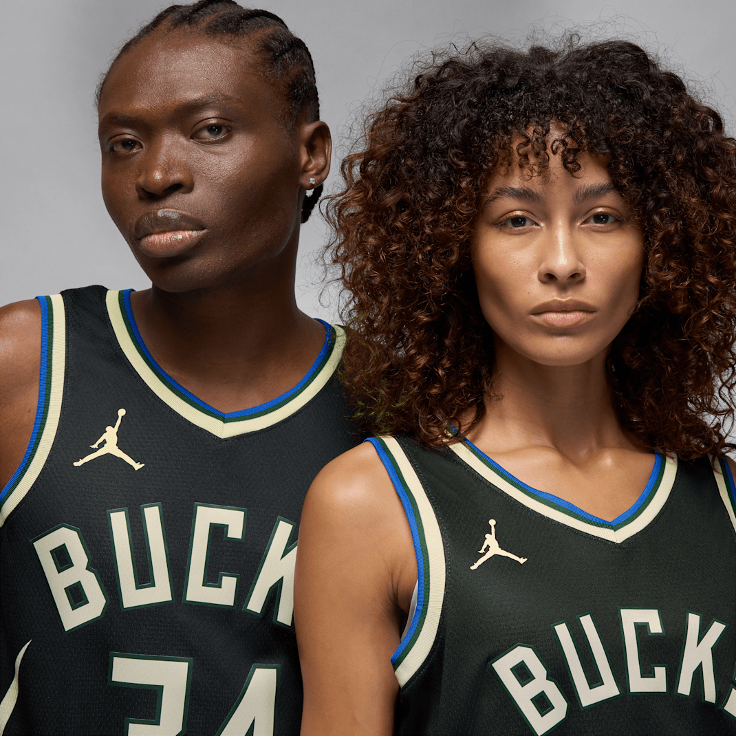 Milwaukee Bucks Statement Edition - Image 3