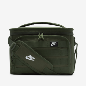 Nike Sportswear Plus