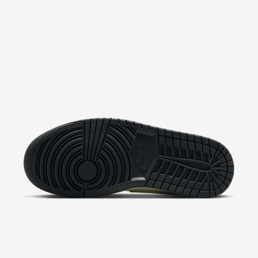 Air Jordan 1 Low SE - Image 62