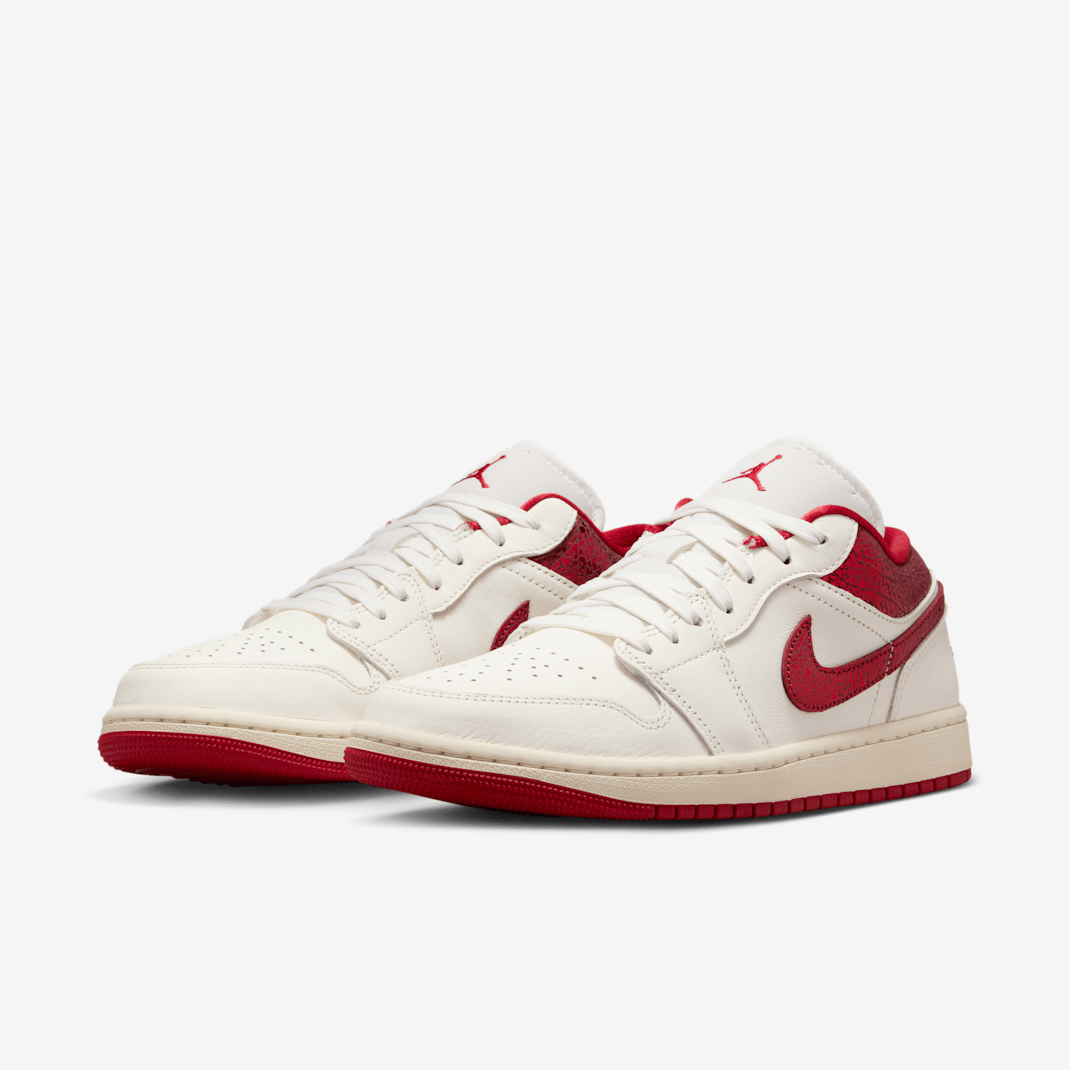 Air Jordan 1 Low SE - Image 85