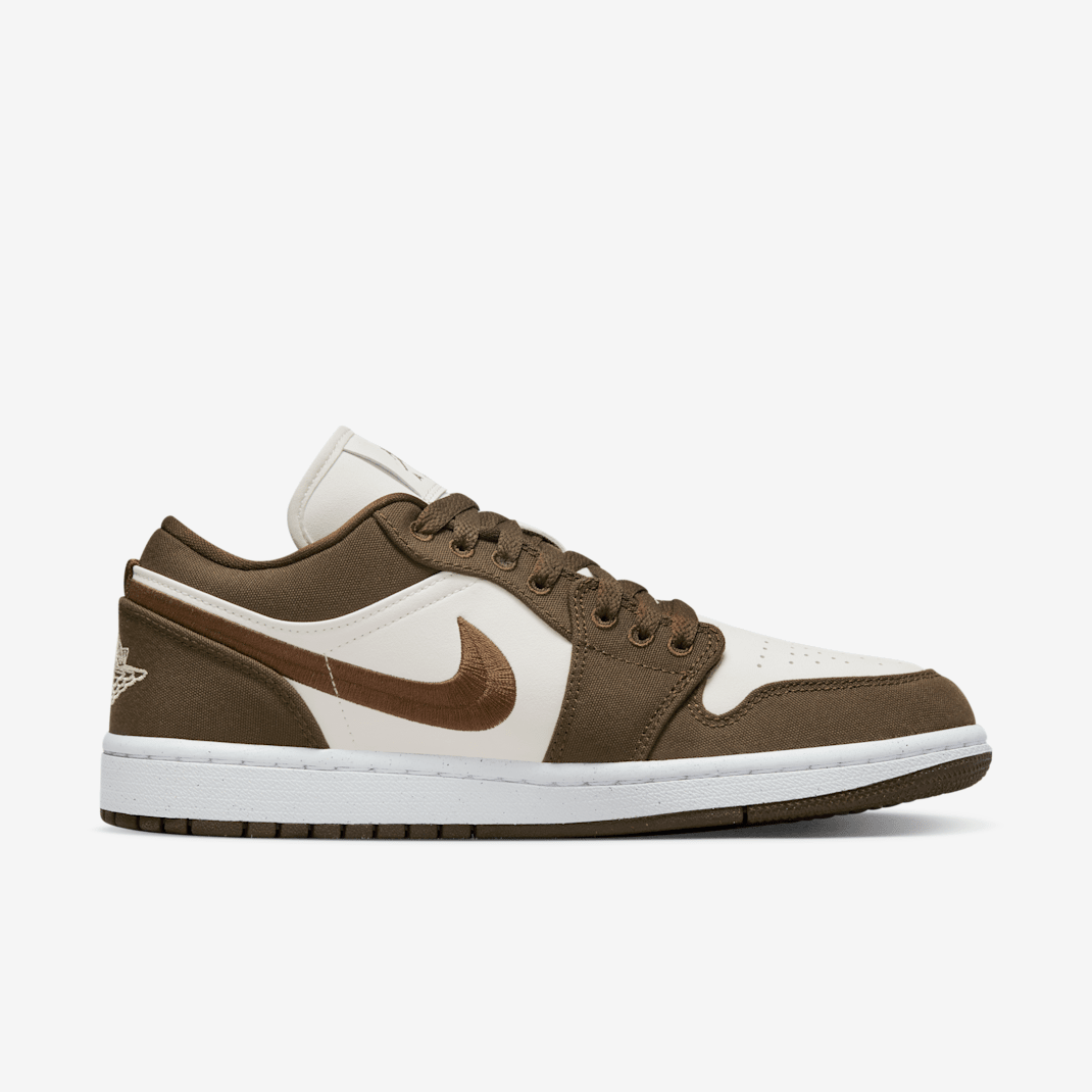 Air Jordan 1 Low SE - Image 15