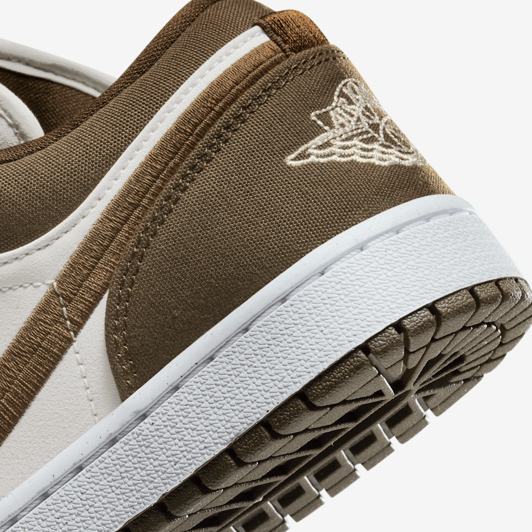 Air Jordan 1 Low SE - Image 20