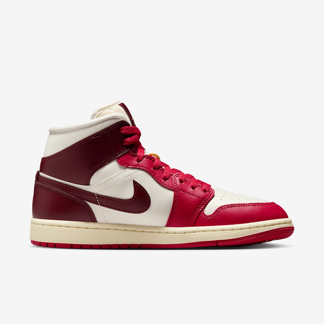 Air Jordan 1 Mid - Image 26