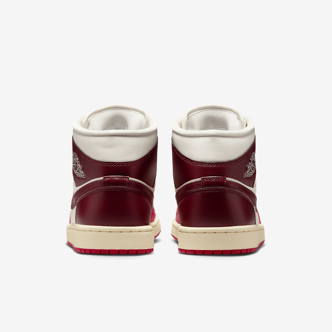 Air Jordan 1 Mid - Image 29