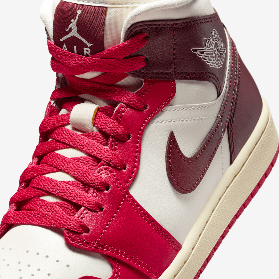 Air Jordan 1 Mid - Image 30
