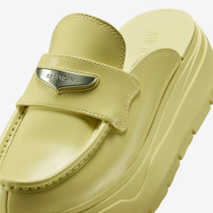 WMNSAIRJORDANMULE-26.png 38581