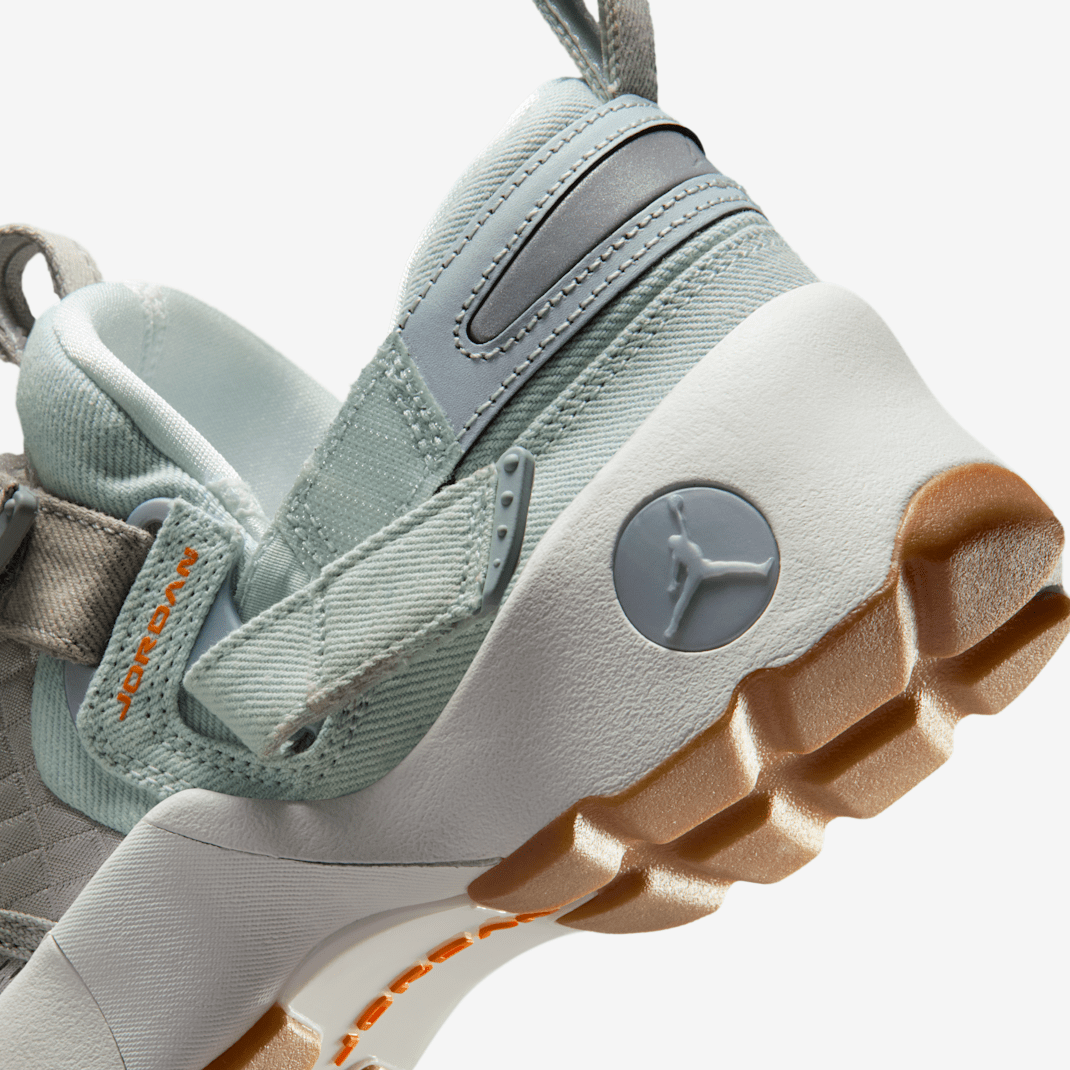 Jordan Trunner LX - Image 65