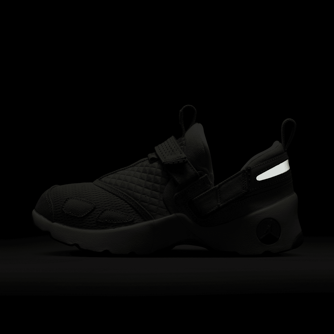 Jordan Trunner LX - Image 66